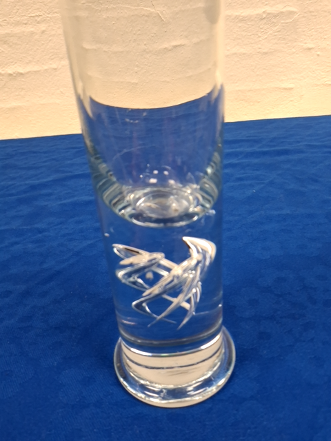 Glasvase med dekoration